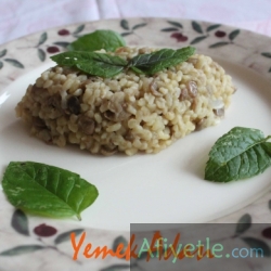 Zeytinyağlı Mercimekli Bulgur Pilavı tarifi resmi