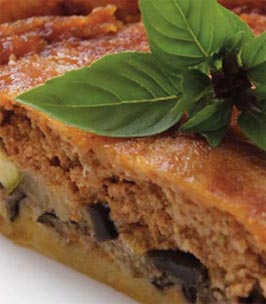 Milföylü pratik patlıcanlı börek tartı tarifi Milföylü pratik patlıcanlı börek tartı tarifi resmi
