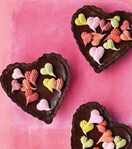 Sevgililer günü süpriz  kalp çikolata  tarif resmi