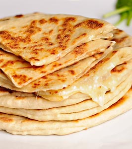 Peynirli pratik gözleme Peynirli pratik gözleme tarifi