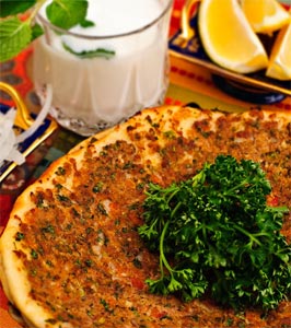 Lahmacun tarifi resmi