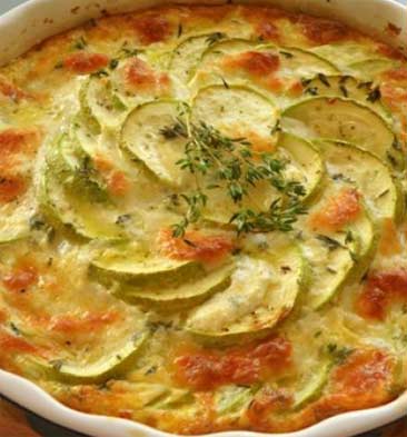 Fırında mozzarella peynirli kabak Fırında mozzarella peynirli kabak