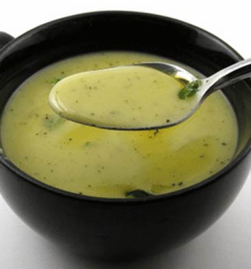 Kremalı yeşil  kabak çorbası  tarif resmi